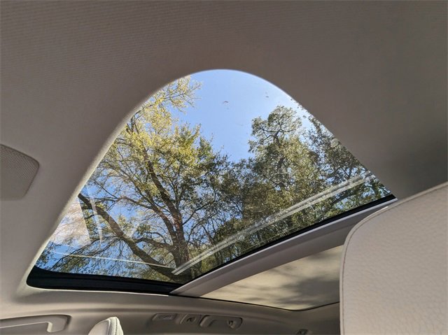 New 2025 Volvo XC60 B5 Plus w/ Climate Package image 22