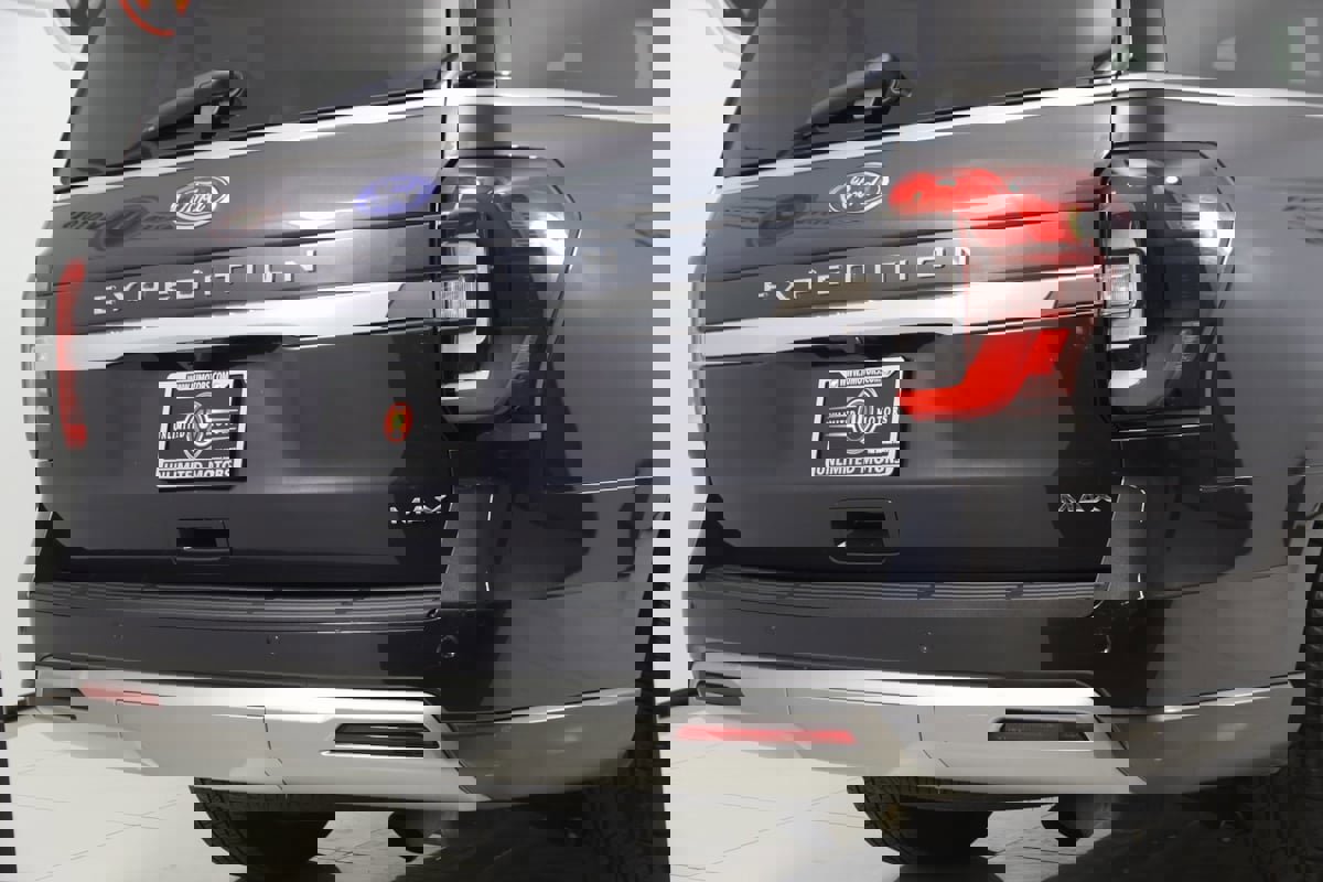 Used 2022 Ford Expedition Max Limited image 45