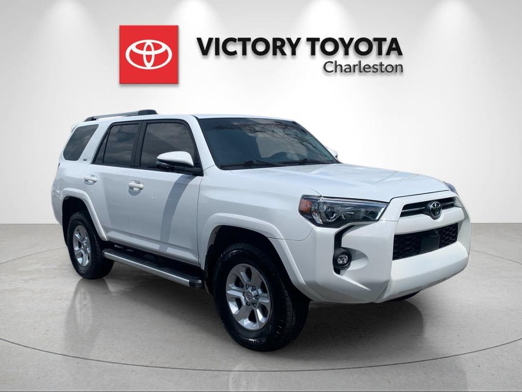 Used 2024 Toyota 4Runner SR5 Premium w/ Moonroof Package AWD/4WD image 5