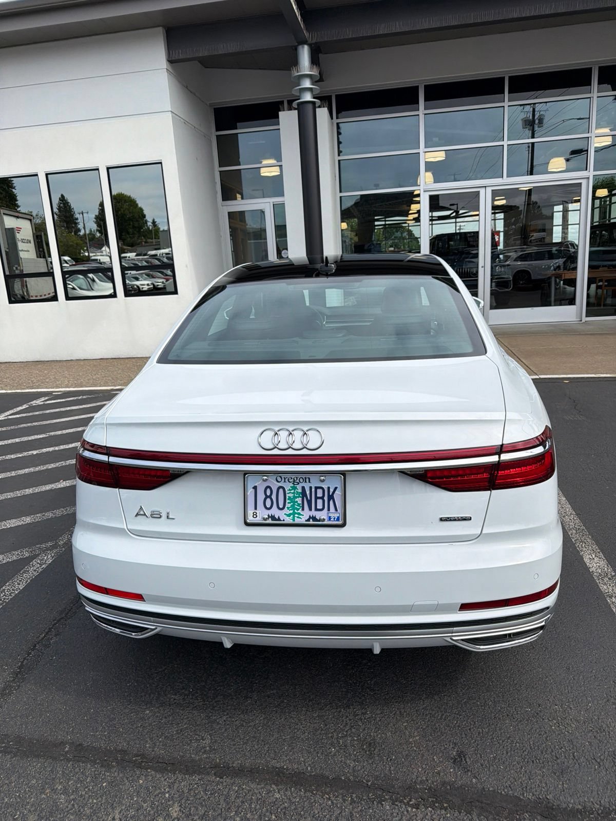 Used 2021 Audi A8 L 4.0T AWD/4WD image 6