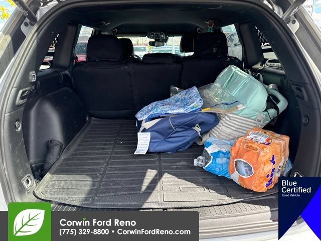 Used 2024 Jeep Grand Cherokee Altitude AWD/4WD image 9