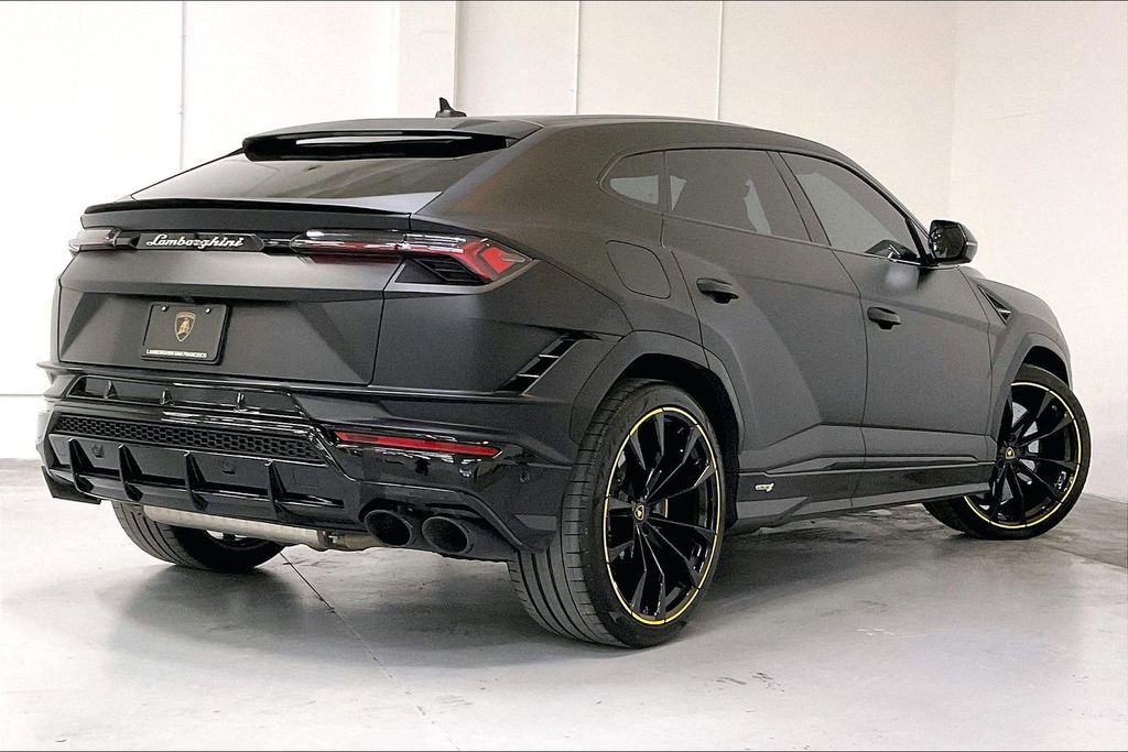 Used 2024 Lamborghini Urus S AWD/4WD image 4