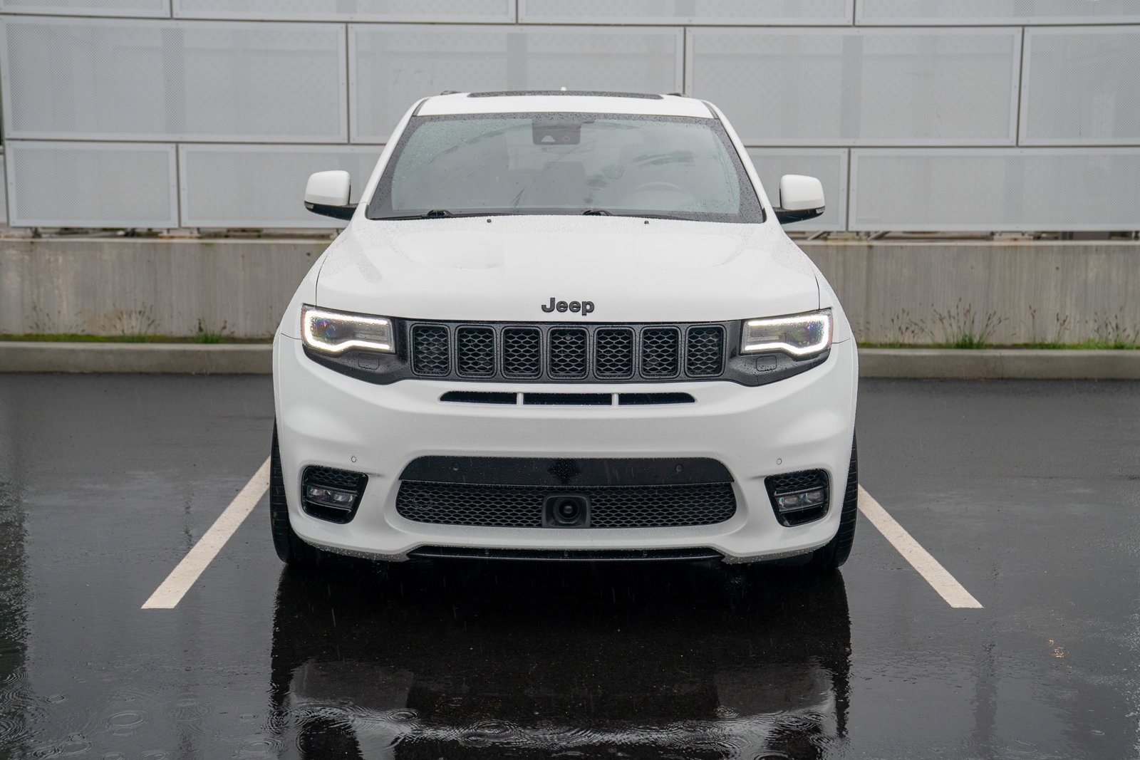 Used 2019 Jeep Grand Cherokee SRT image 6
