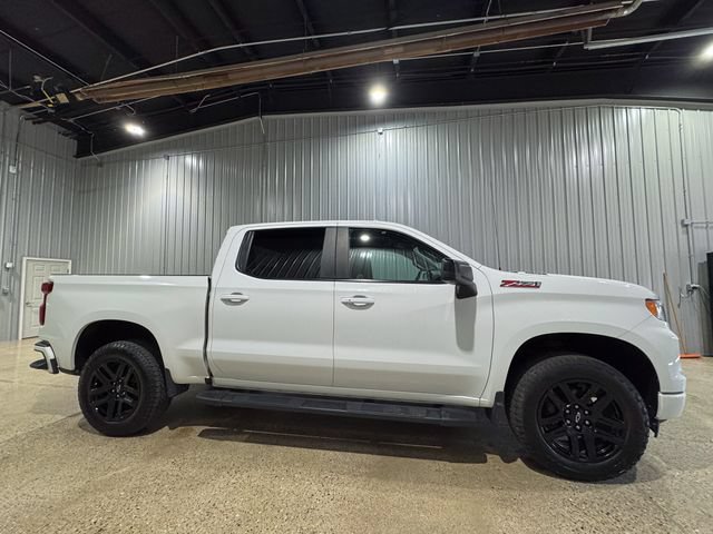 Used 2023 Chevrolet Silverado 1500 RST w/ Z71 Off-Road Package AWD/4WD image 7