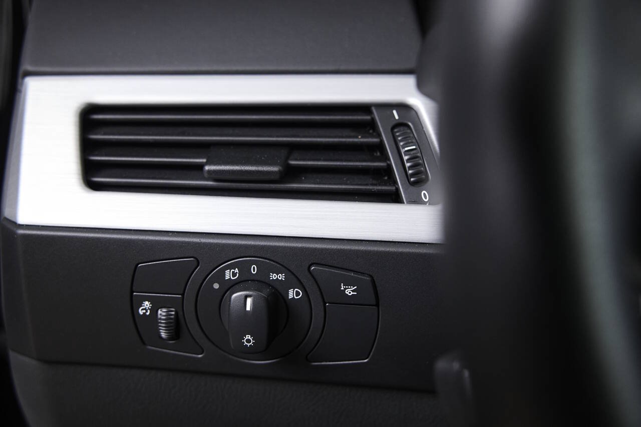 Used 2006 BMW M5 RWD image 54