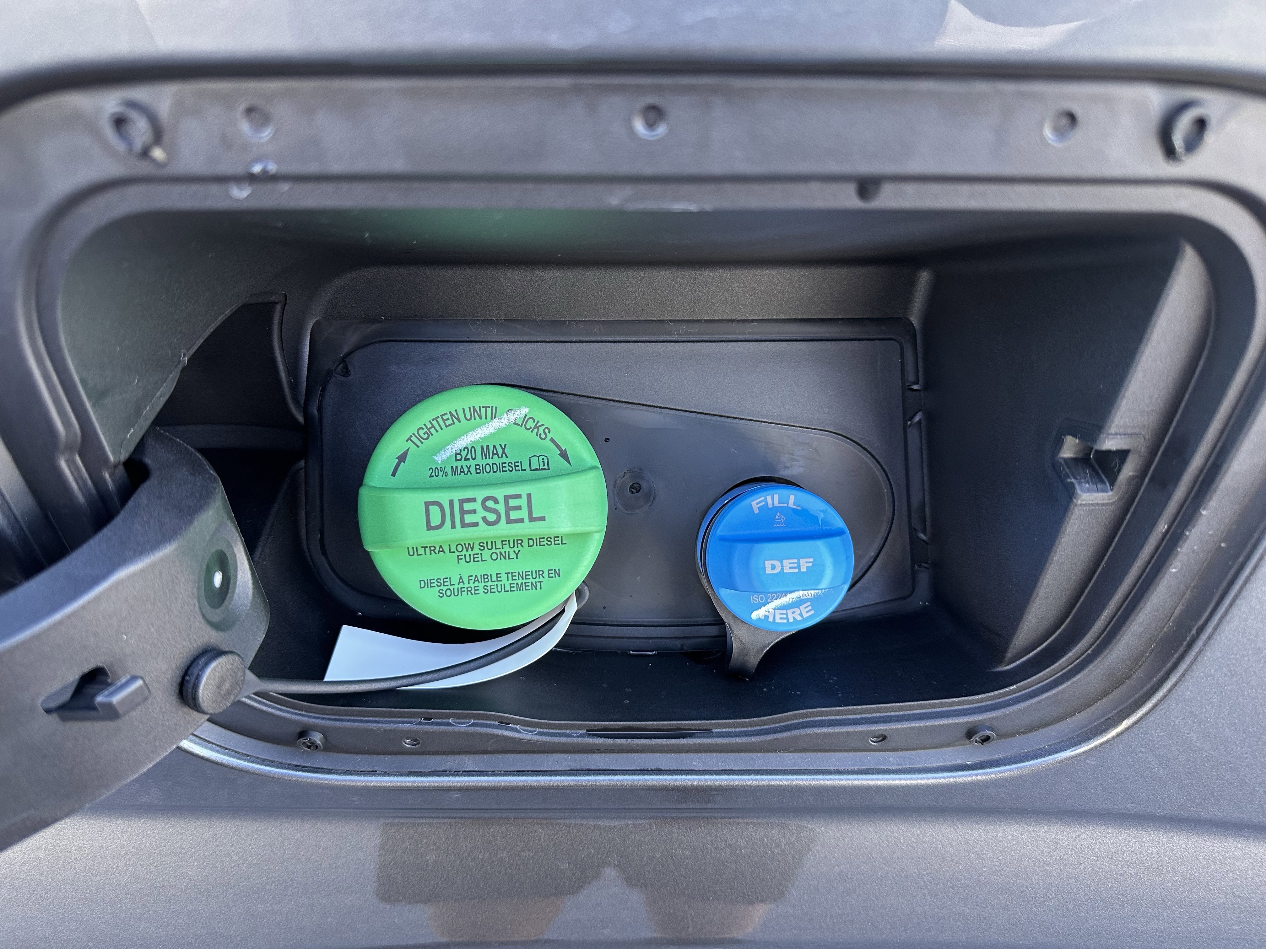 New 2026 Ford F250 Lariat w/ Black Appearance Package image 29