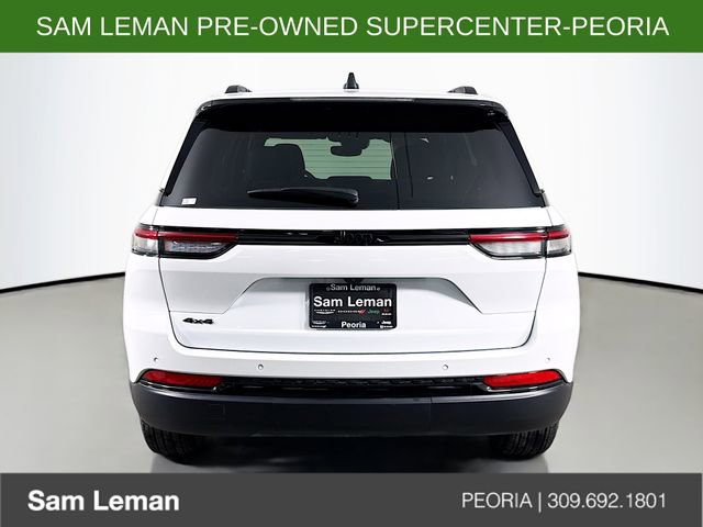 Used 2024 Jeep Grand Cherokee Altitude image 6