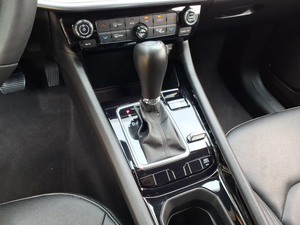 Used 2025 Jeep Compass Limited AWD/4WD image 30