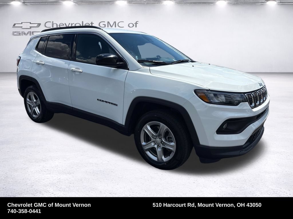 Used 2024 Jeep Compass Latitude w/ Altitude Special Edition AWD/4WD image 8