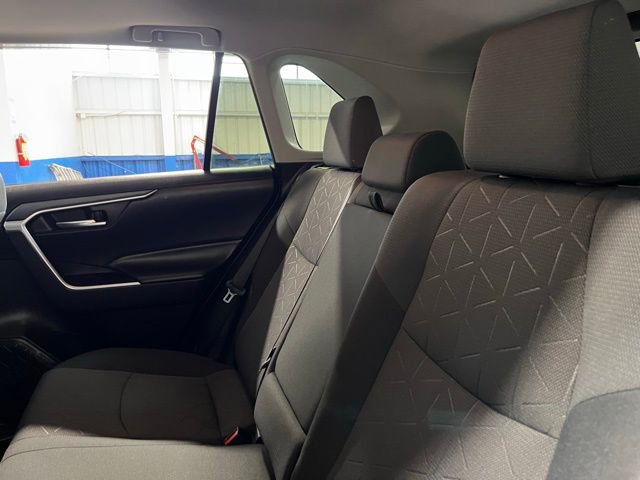 Used 2019 Toyota RAV4 XLE w/ Convenience Package AWD/4WD image 18