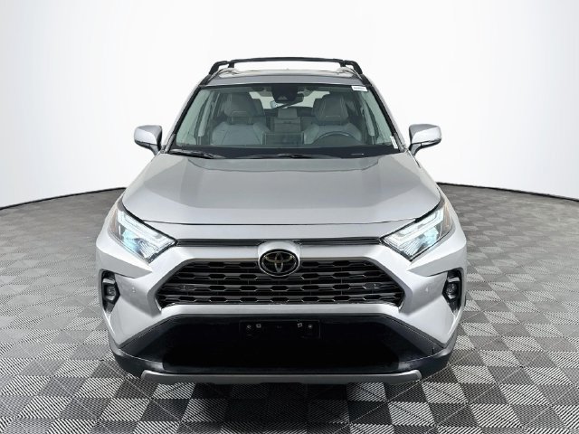 Used 2022 Toyota RAV4 Limited FWD image 2