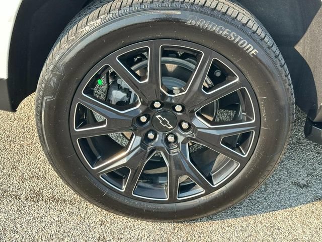 Used 2023 Chevrolet Tahoe LT w/ Luxury Package AWD/4WD image 7