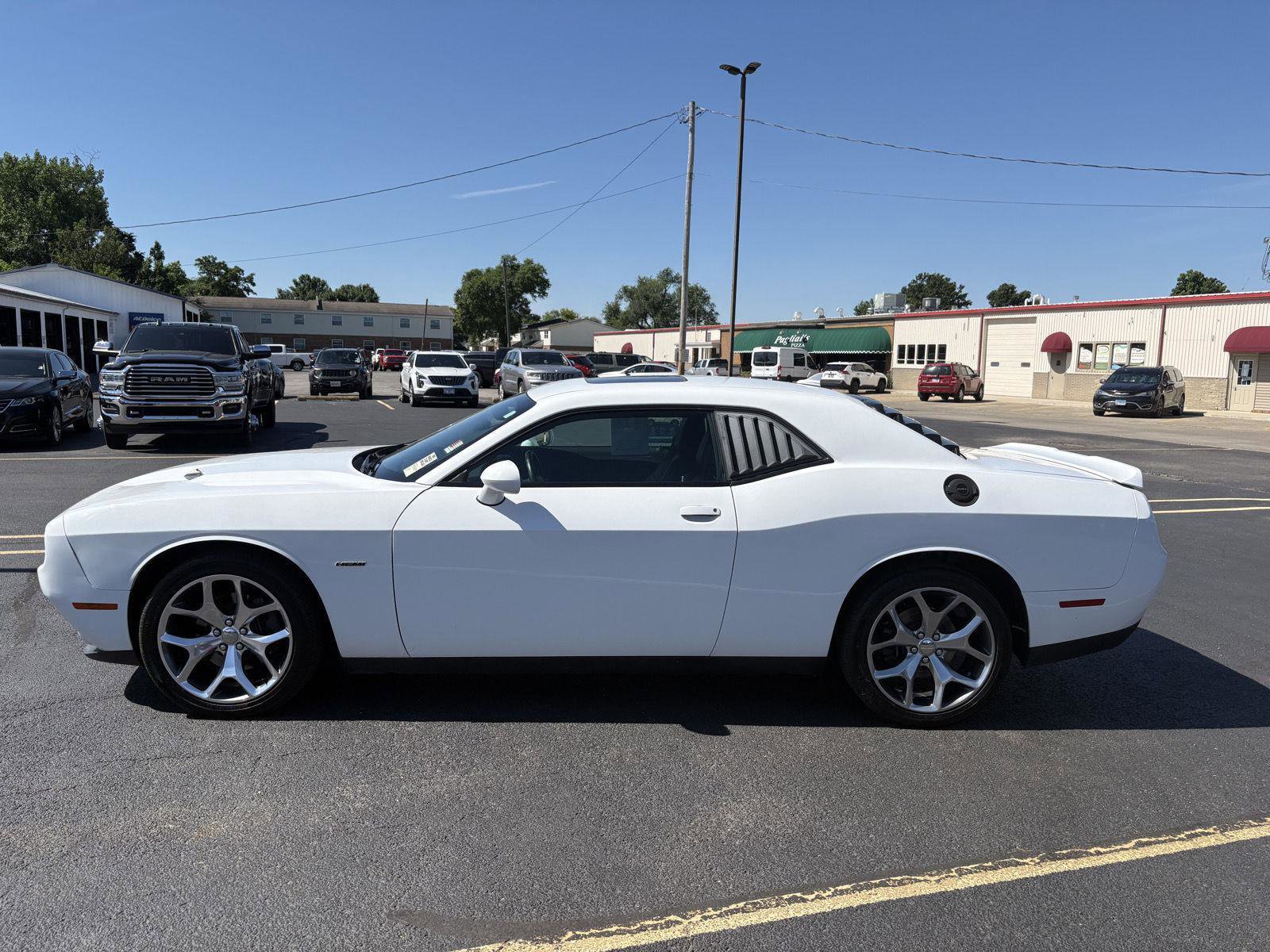 Used 2015 Dodge Challenger R/T Plus RWD image 16