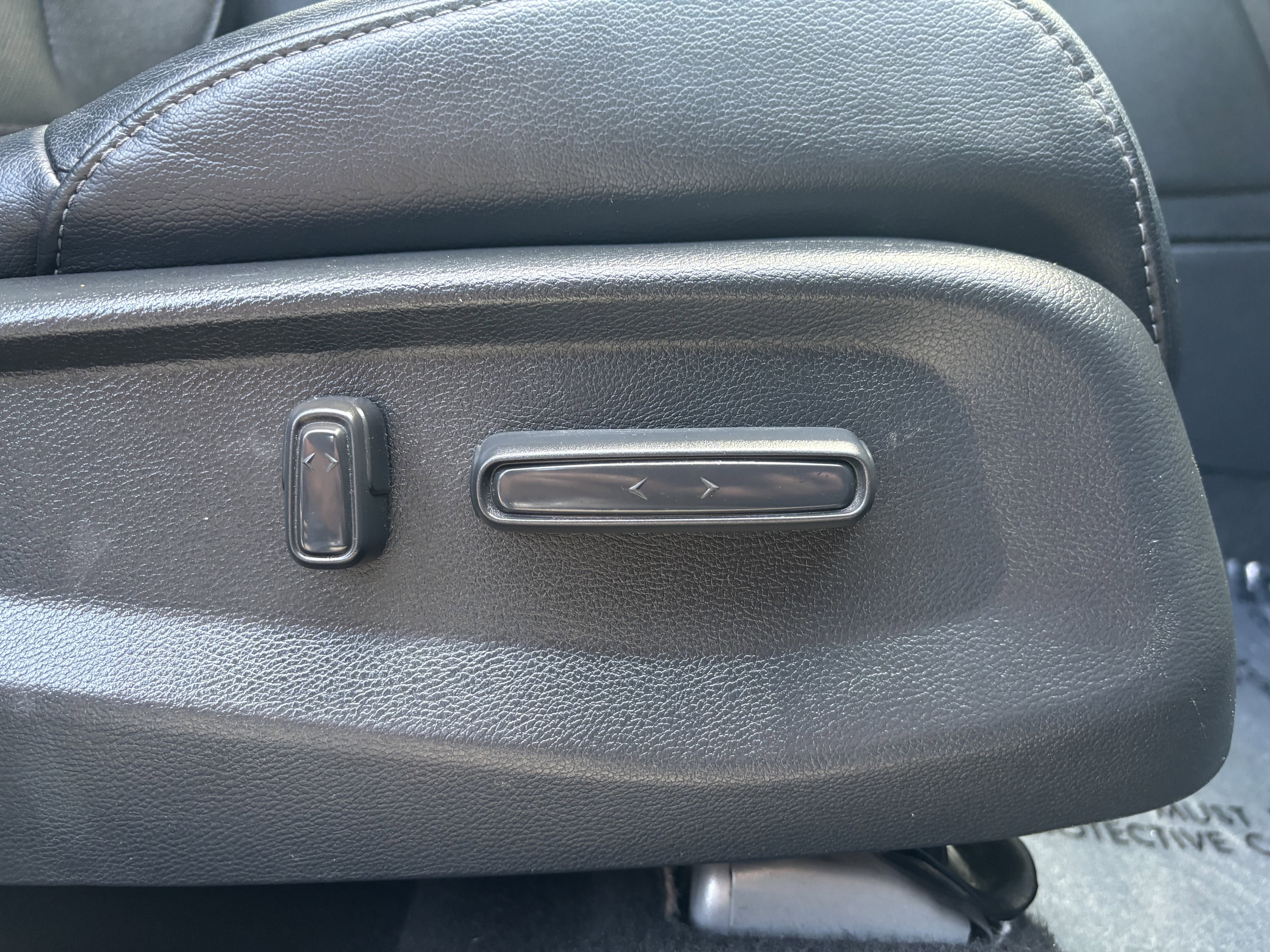 Used 2018 Honda CR-V Touring image 18