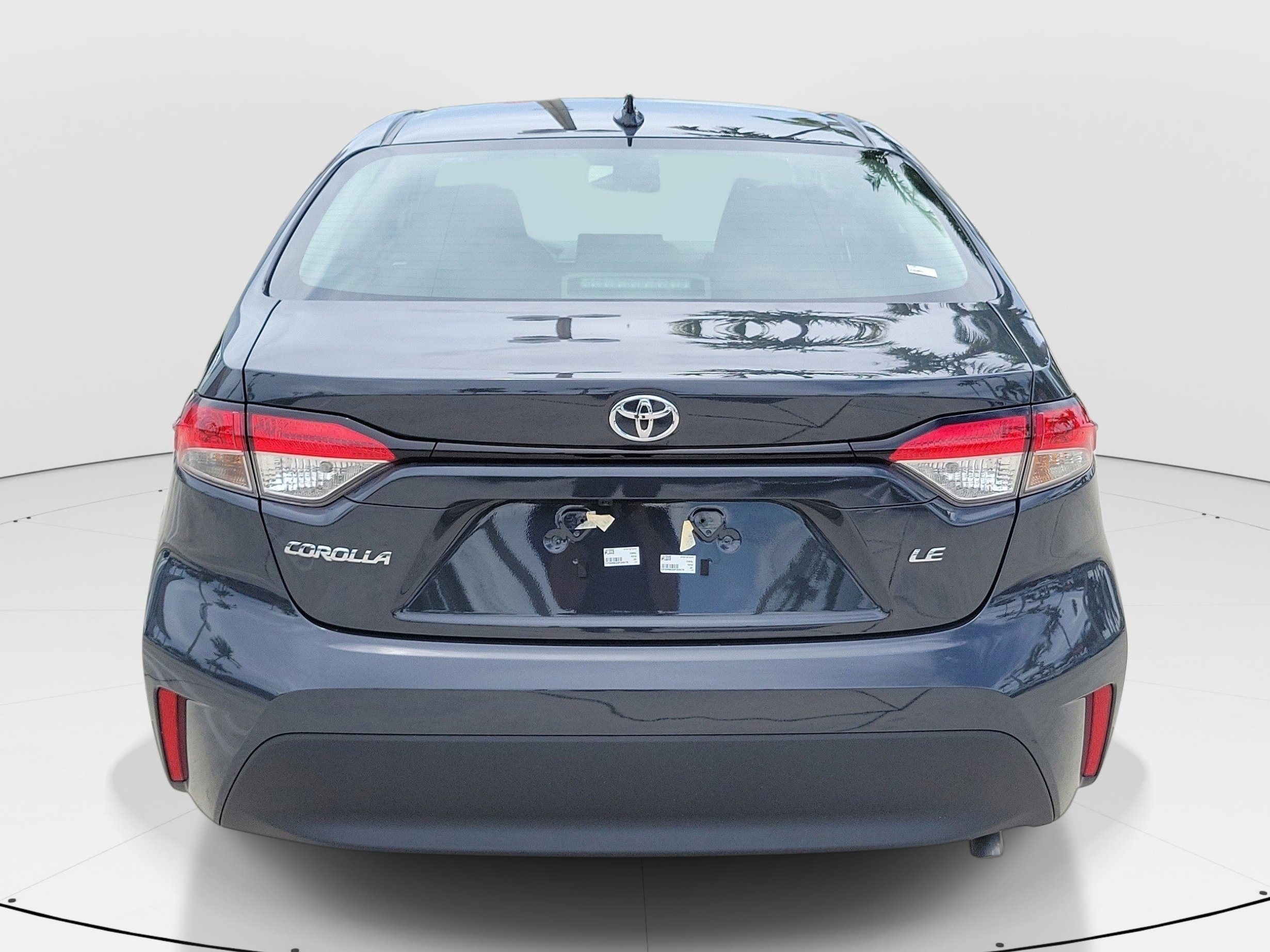 Certified 2025 Toyota Corolla LE FWD image 6