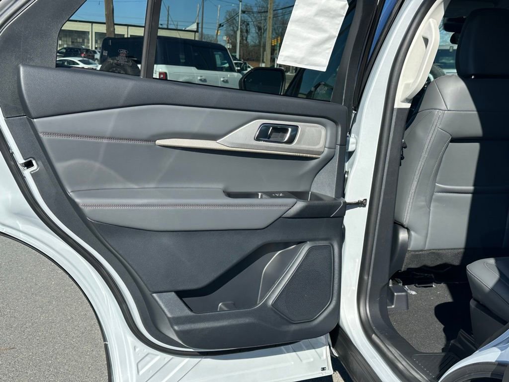 New 2026 Ford Explorer Active w/ Active Comfort Package image 23