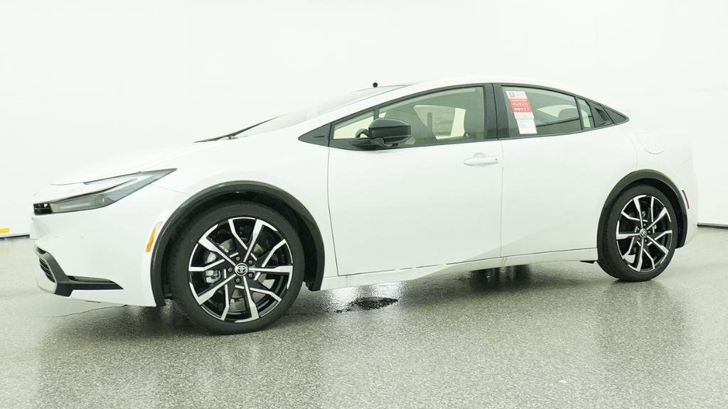 New 2026 Toyota Prius Plug-In Hybrid FWD image 22
