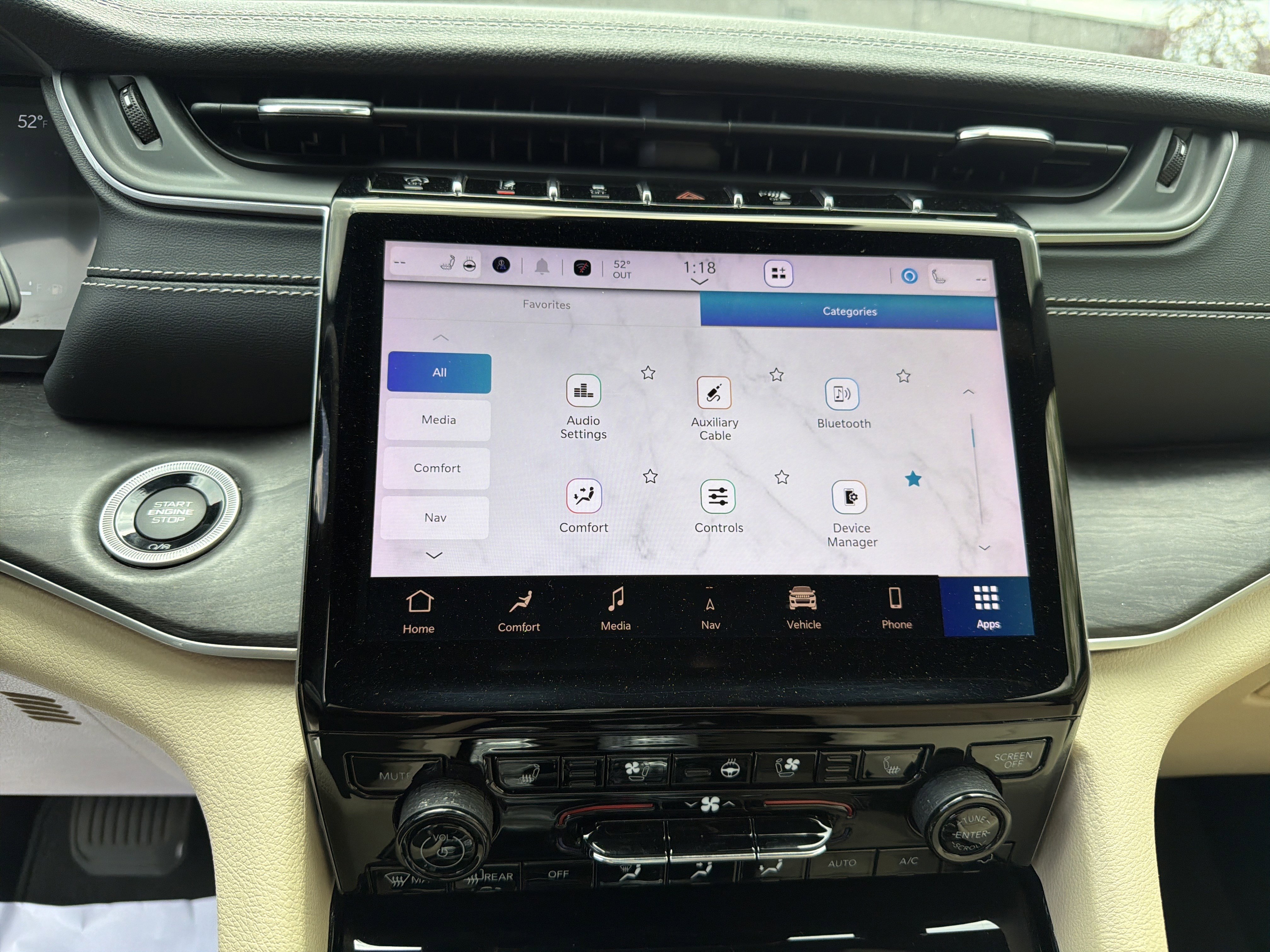 Certified 2023 Jeep Grand Cherokee Limited w/ Luxury Tech Group II image 29