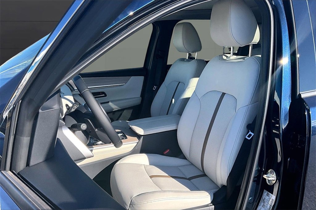 New 2026 MAZDA CX-90 3.3 Turbo w/ Premium Plus Pkg image 9