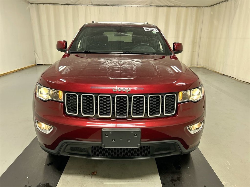 Certified 2021 Jeep Grand Cherokee Laredo image 3