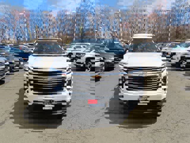 Used 2024 Chevrolet Traverse LT w/ LPO, Floor Liner Package image 6