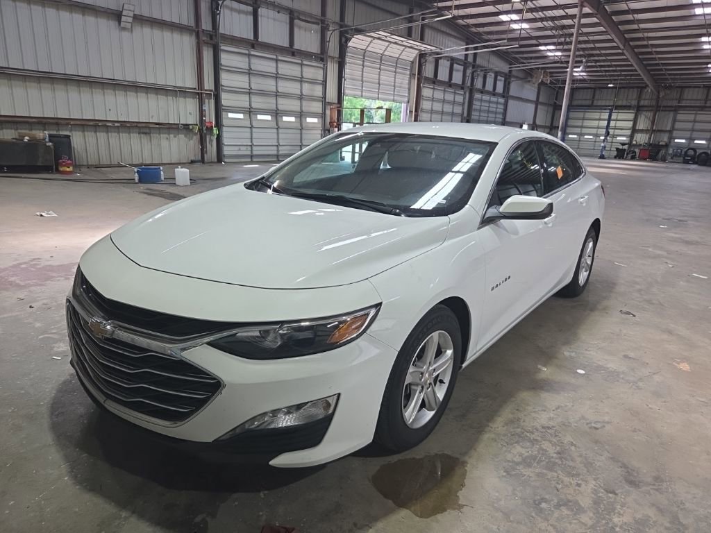 Used 2024 Chevrolet Malibu LT FWD image 1