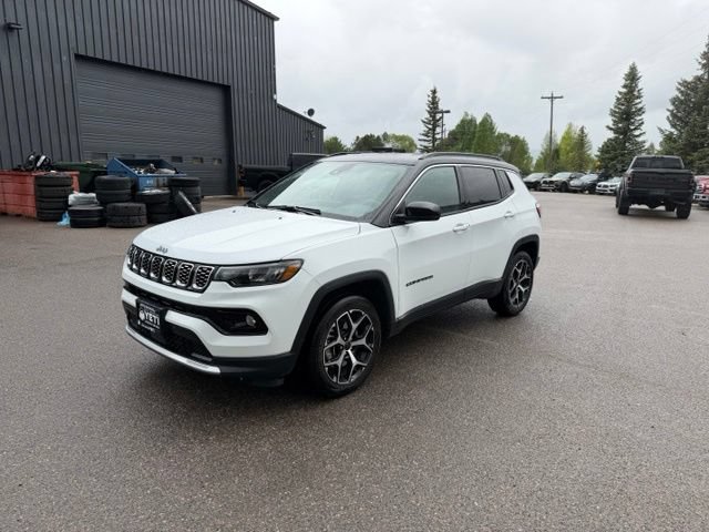 Used 2025 Jeep Compass Limited AWD/4WD image 3