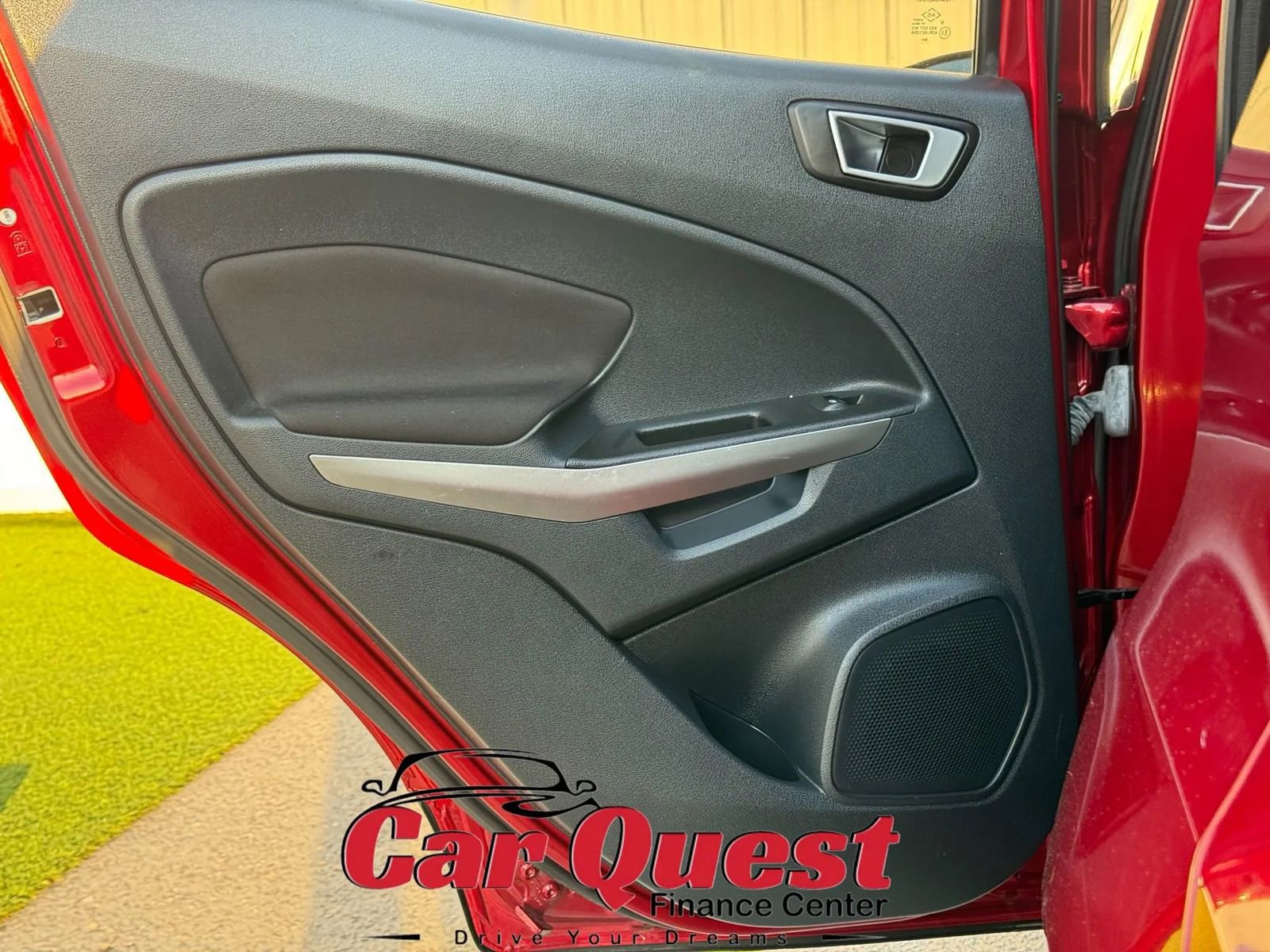 Used 2018 Ford EcoSport SE w/ SE Convenience Package AWD/4WD image 12