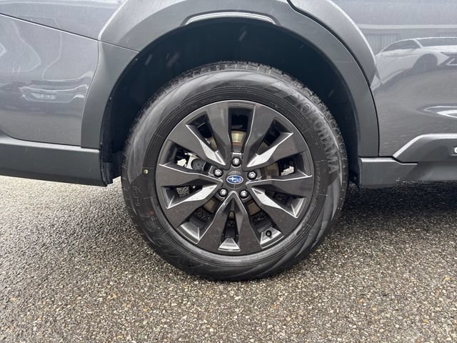 Certified 2025 Subaru Outback Onyx Edition AWD/4WD image 28