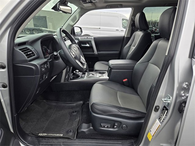 Used 2022 Toyota 4Runner SR5 Premium w/ Moonroof Package image 10