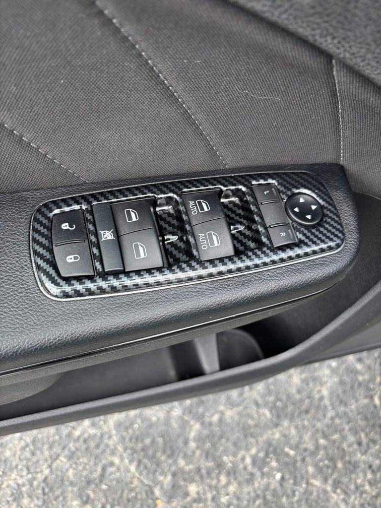 Used 2020 Dodge Charger R/T w/ Blacktop Package image 13