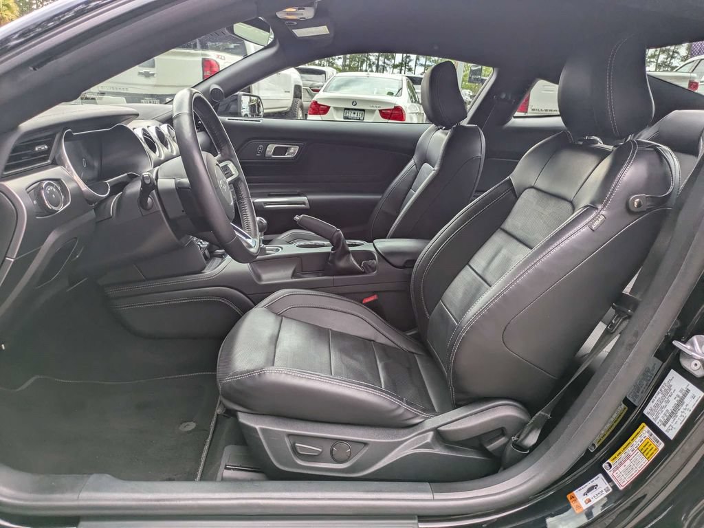 Used 2022 Ford Mustang GT Premium w/ Equipment Group 401A RWD image 15