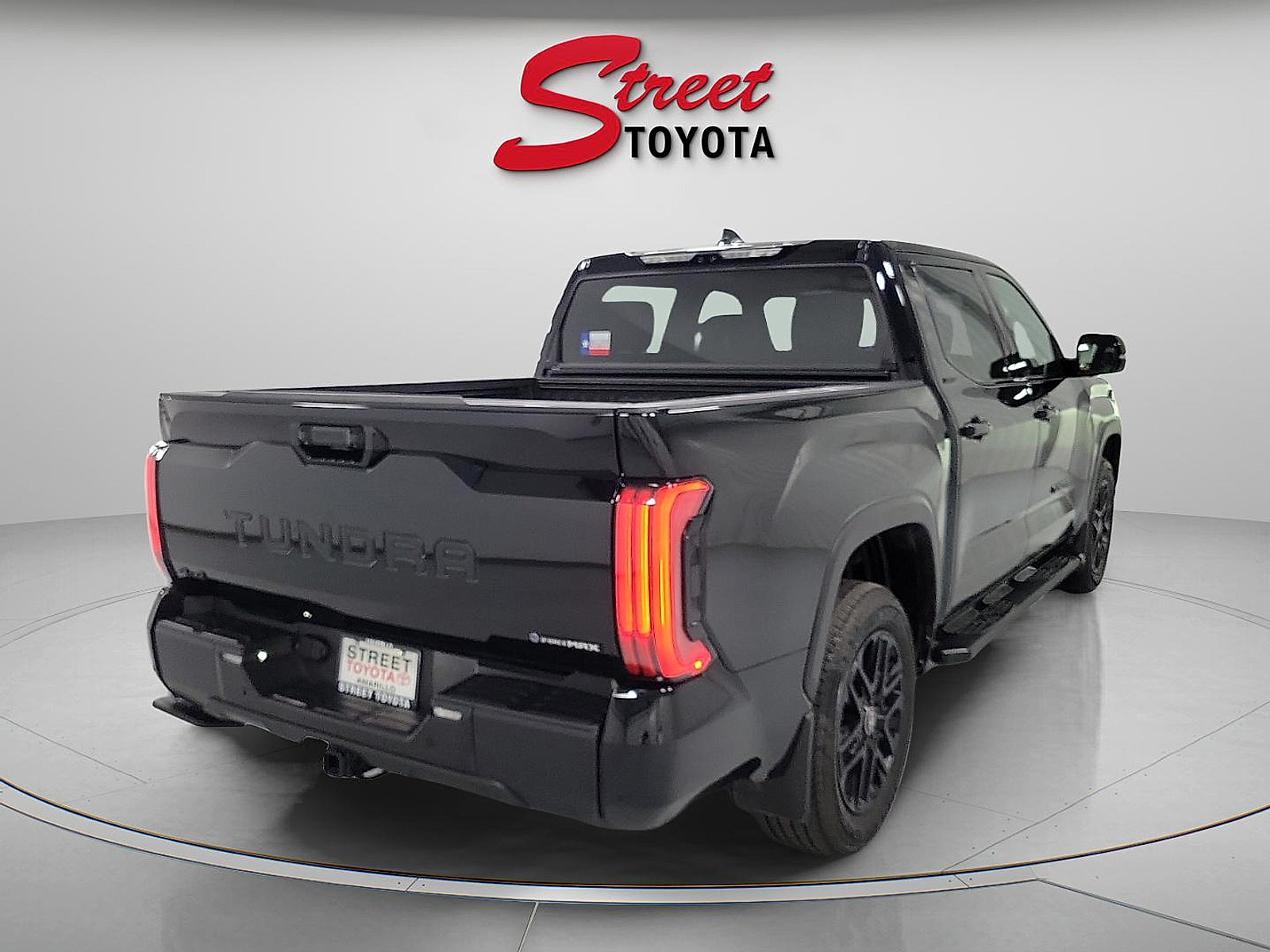 Certified 2026 Toyota Tundra Limited w/ Limited PVM Package AWD/4WD image 4