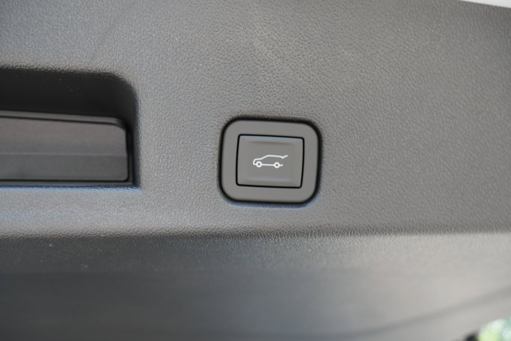 New 2026 Chevrolet Traverse LT w/ Enhanced Driving Package image 28