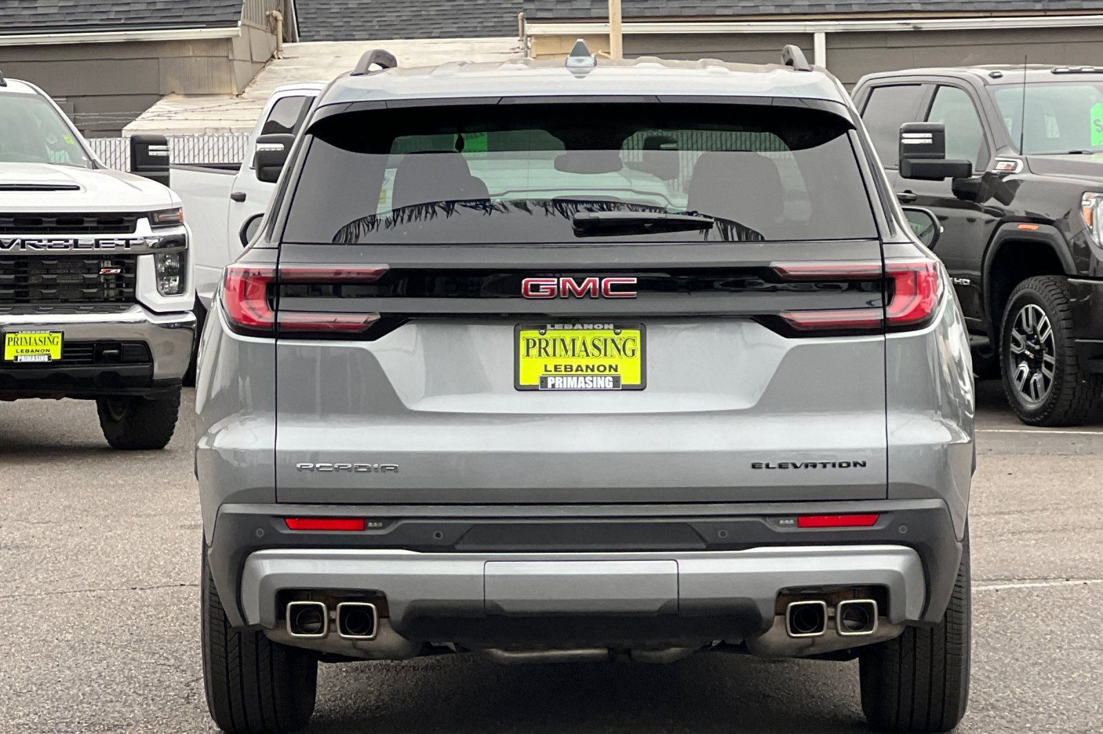 Used 2025 GMC Acadia Elevation image 5