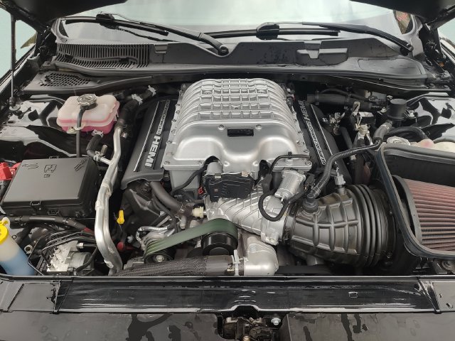 Used 2022 Dodge Challenger SRT Hellcat RWD image 31