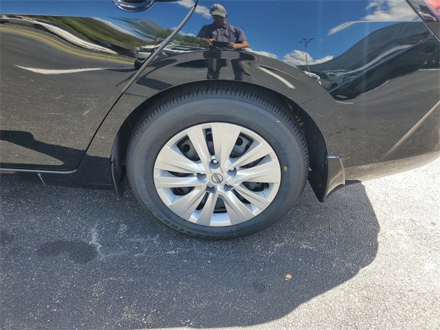 New 2025 Nissan Sentra S image 5