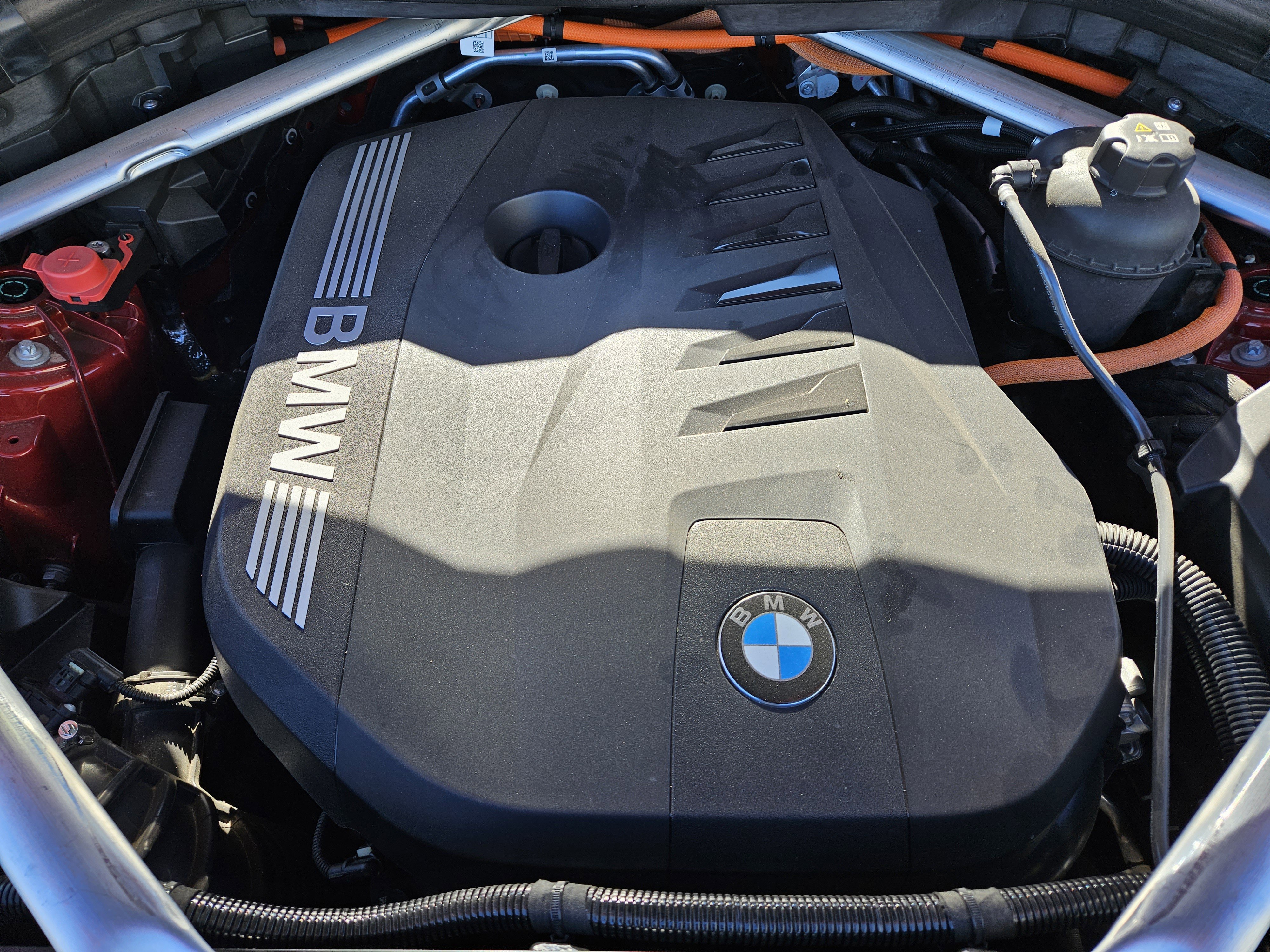 Used 2025 BMW X5 xDrive50e w/ Executive Package image 31