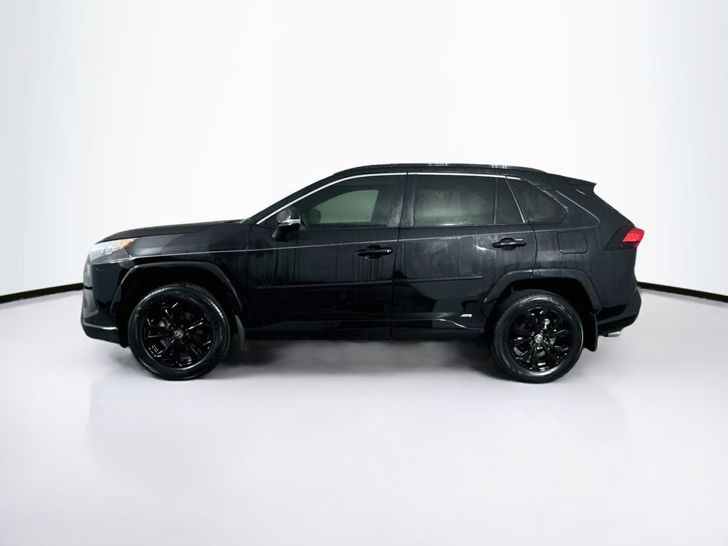 Used 2022 Toyota RAV4 SE AWD/4WD image 6