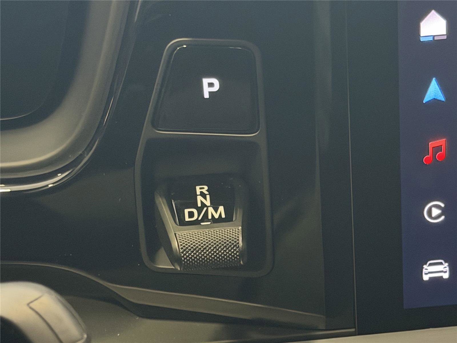 Certified 2025 Porsche Cayenne GTS image 18