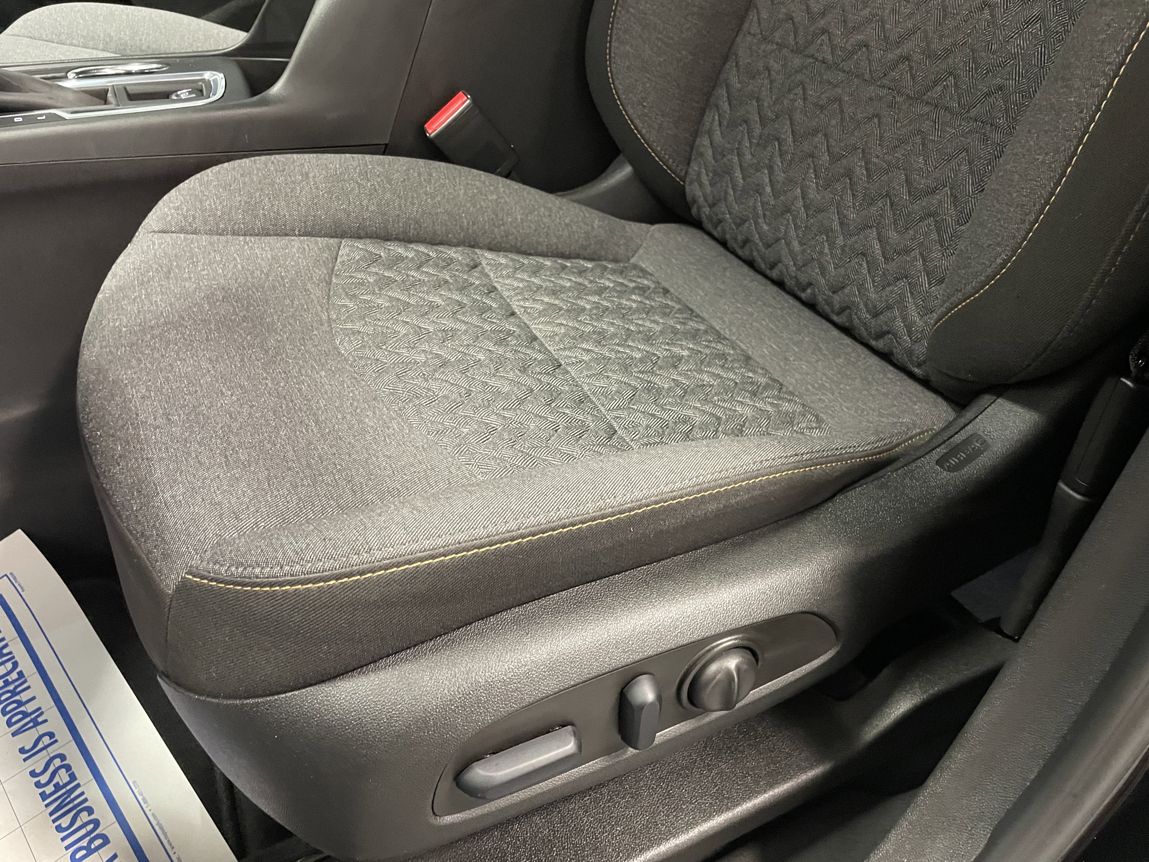 Used 2023 Chevrolet Equinox LT image 20