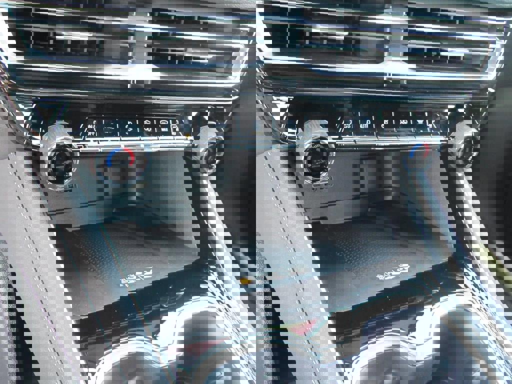 New 2026 Chevrolet Traverse LT image 22