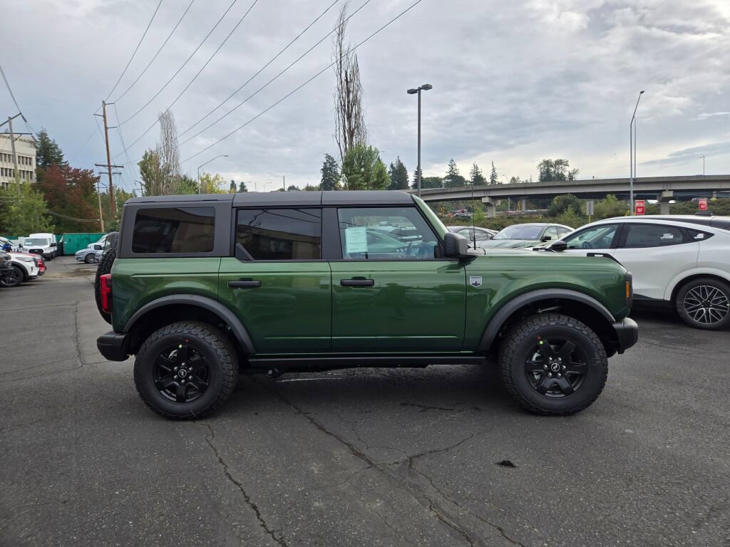 New 2025 Ford Bronco Big Bend w/ Black Diamond Package AWD/4WD image 4