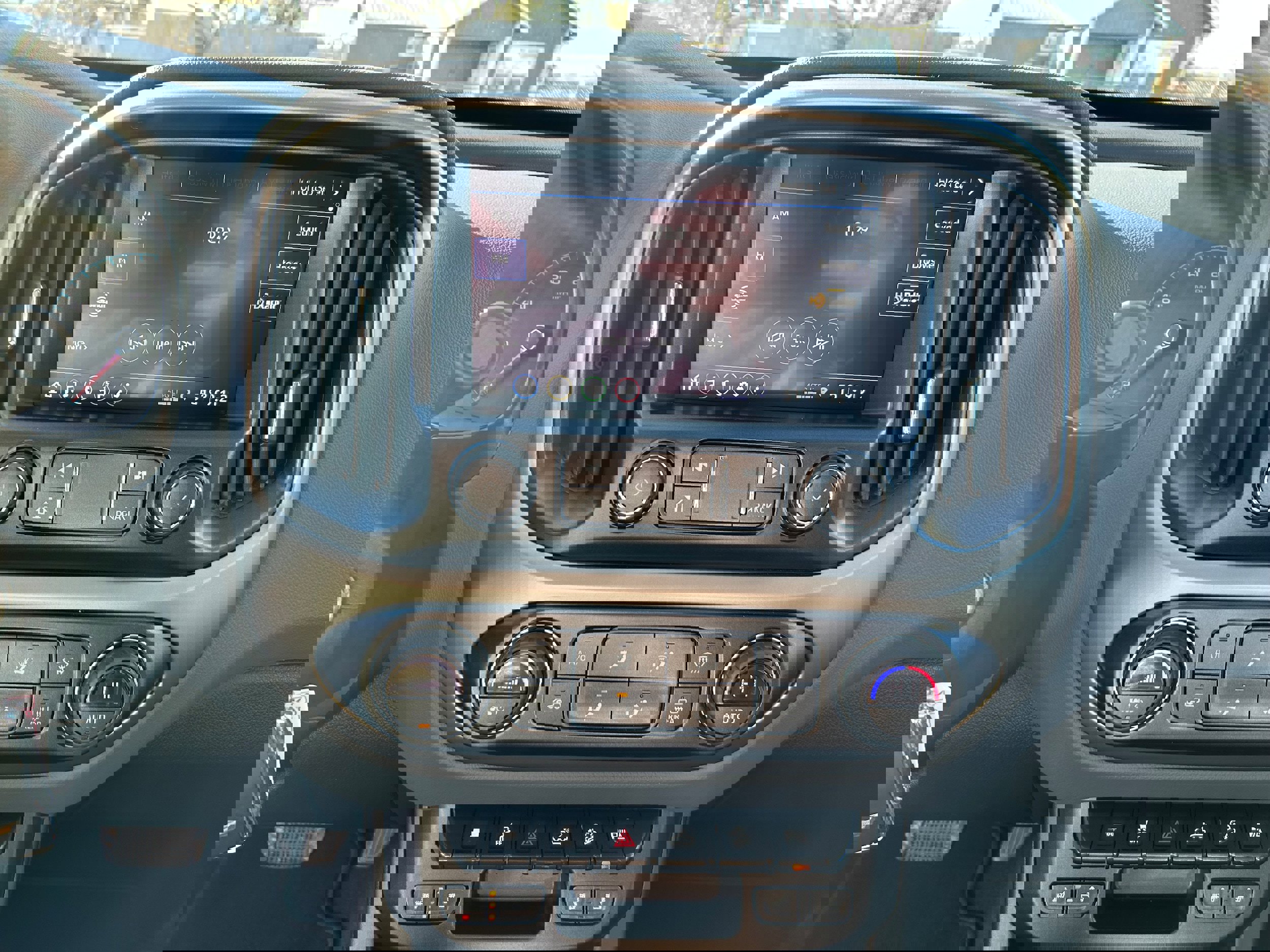 Used 2021 Chevrolet Colorado Z71 image 23