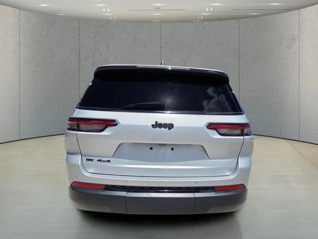 Used 2021 Jeep Grand Cherokee L Laredo AWD/4WD image 5