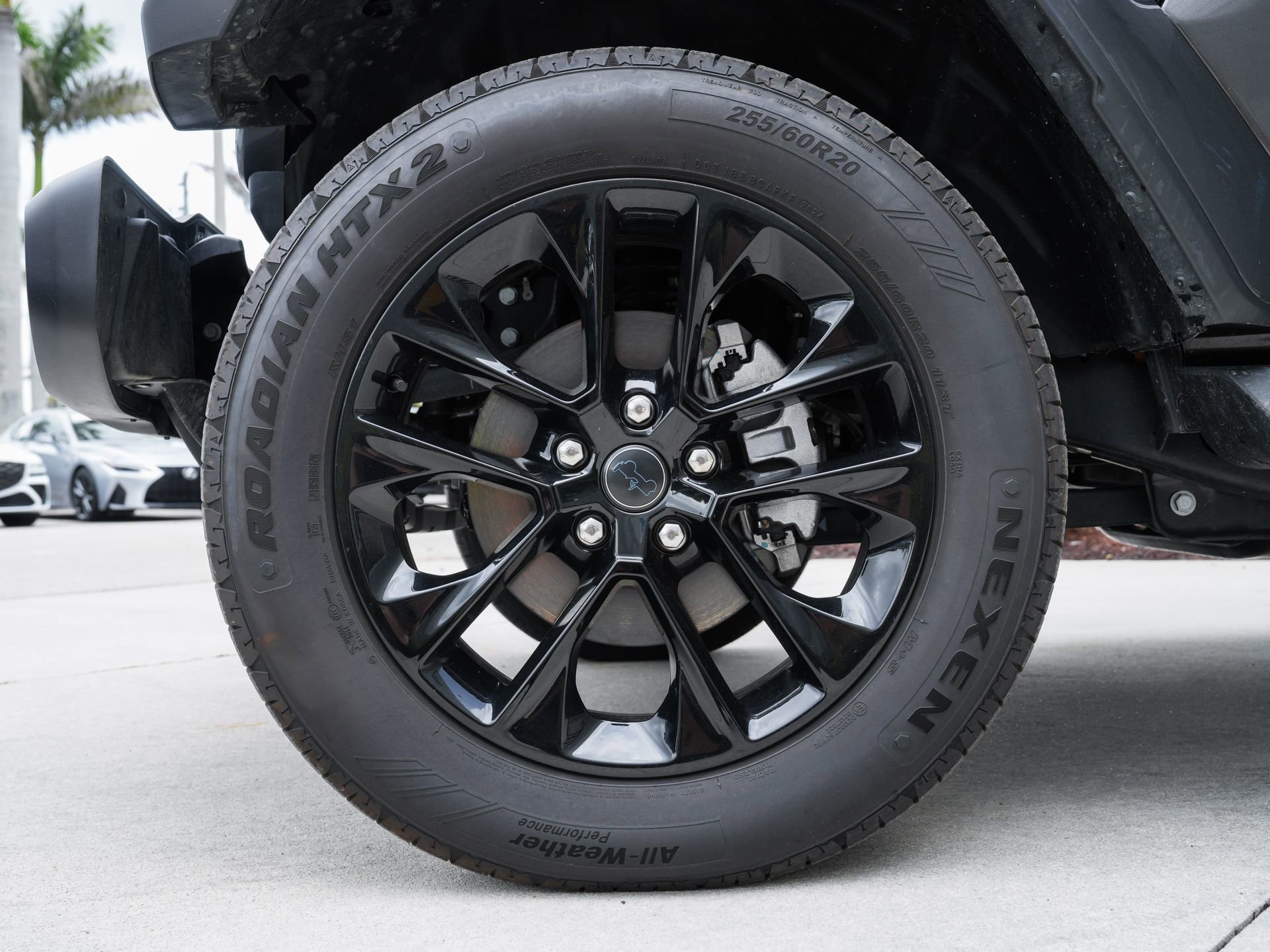 Used 2025 Jeep Wrangler Unlimited Sahara AWD/4WD image 14