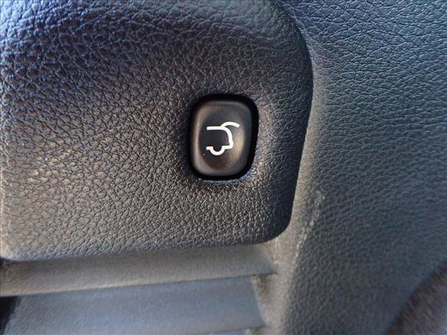 Used 2014 Jeep Grand Cherokee Limited w/ Trailer Tow Group IV image 9