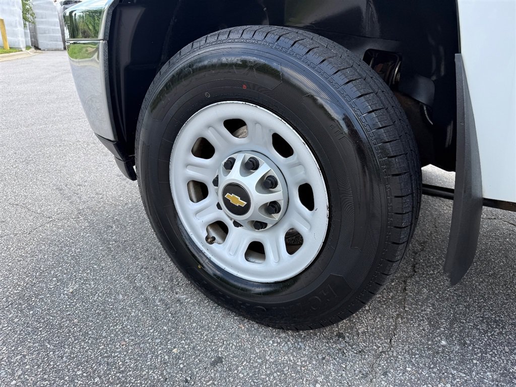 Used 2013 Chevrolet Silverado 3500 W/T RWD image 9