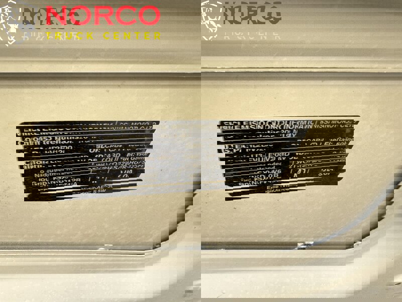 Used 2019 Nissan NV 2500 SV image 30