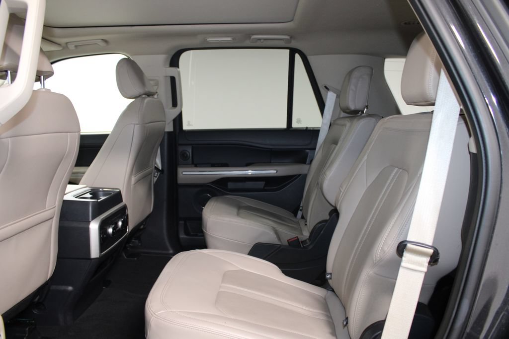 Used 2024 Ford Expedition Limited RWD image 26